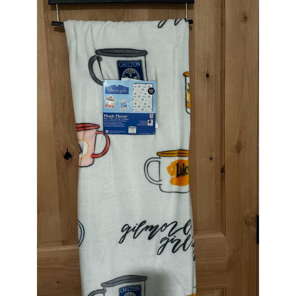 Gilmore Girls Plush Throw 50"x70" NWT